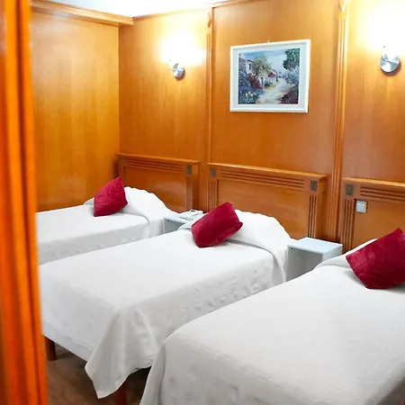 Hôtel du Mont Blanc Paris Extérieur photo